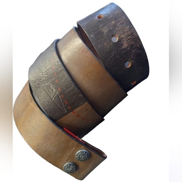 Jonathan Wye LLC Leather Comic Belt - Picture 5 of 6